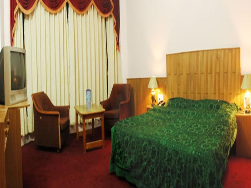 Satkar Residency - Riverside Old 2*
