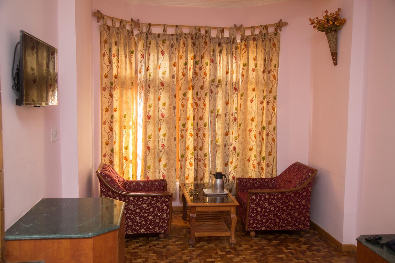 Satkar Residency - Riverside Old Hotel 2*