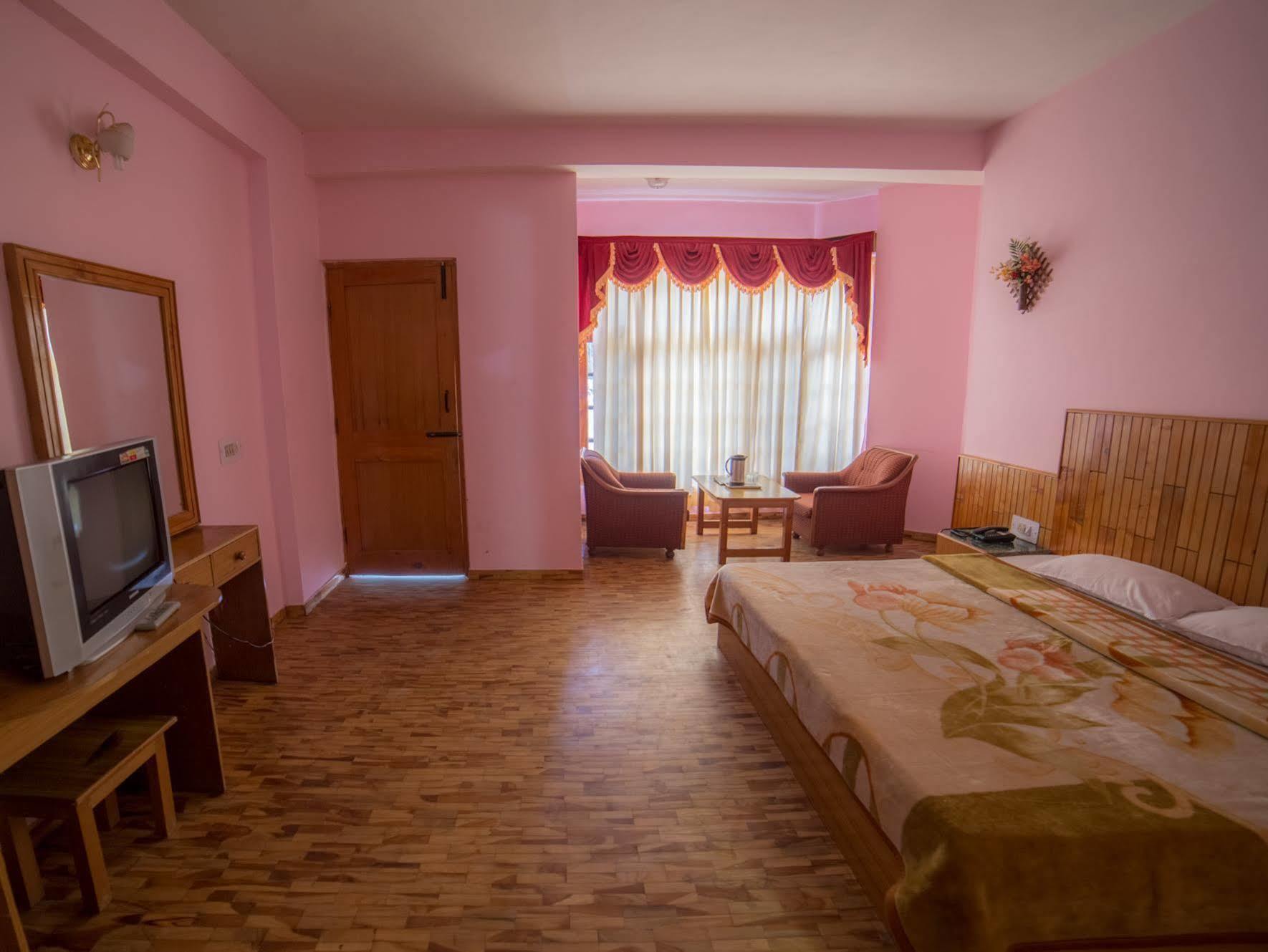 Satkar Residency - Riverside Old